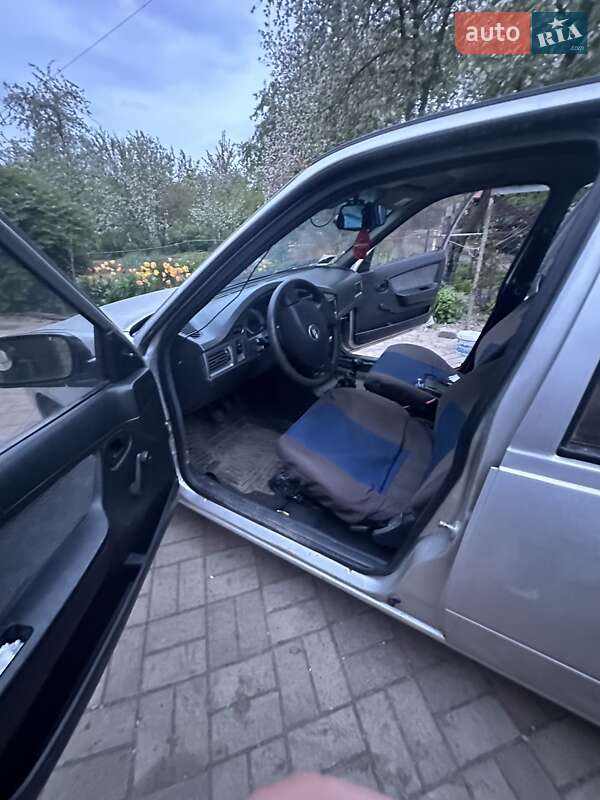 Седан Daewoo Nexia 2011 в Луцьку