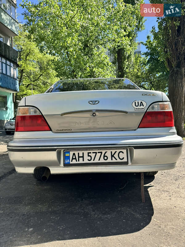 Седан Daewoo Nexia 2004 в Першотравенську
