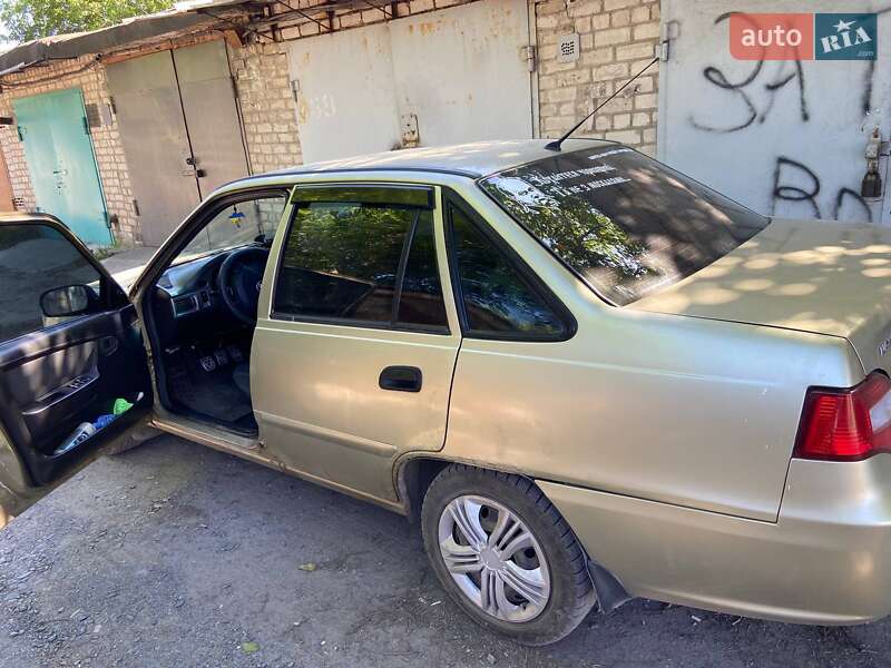 Седан Daewoo Nexia 2009 в Кривом Роге