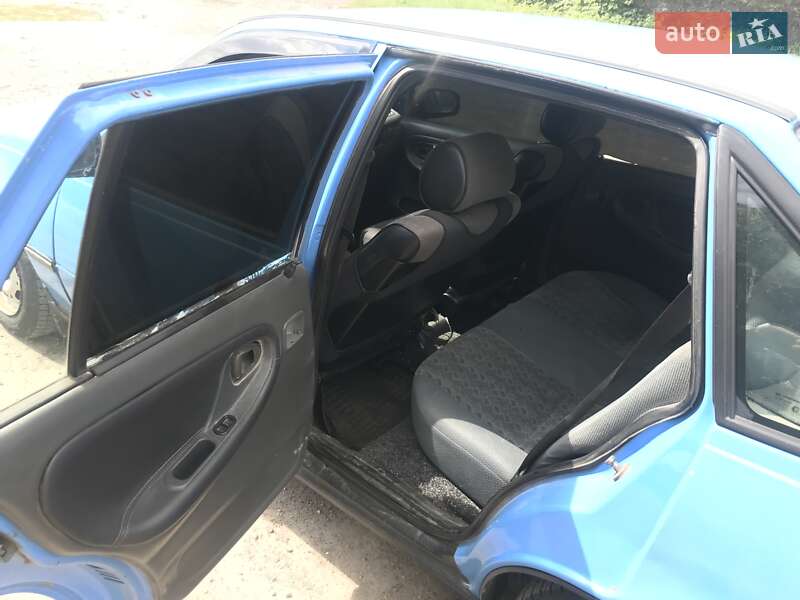 Седан Daewoo Nexia 2006 в Виннице