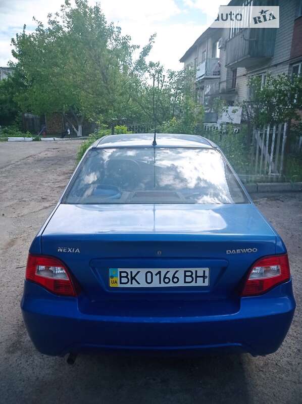 Седан Daewoo Nexia 2008 в Ровно