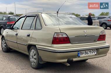 Седан Daewoo Nexia 2007 в 