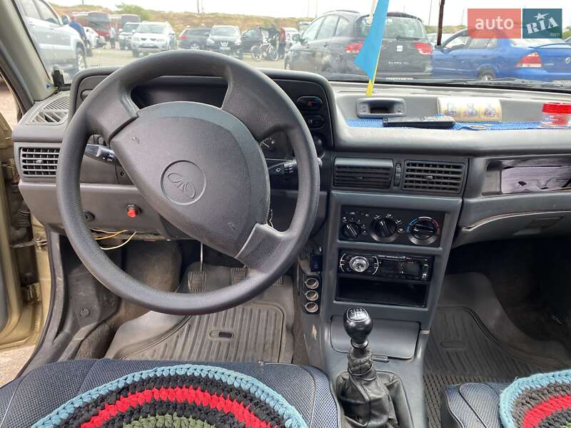 Седан Daewoo Nexia 2007 в Одессе