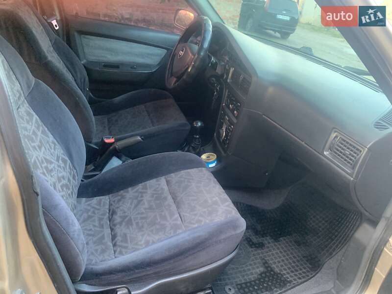 Седан Daewoo Nexia 2008 в Кропивницькому