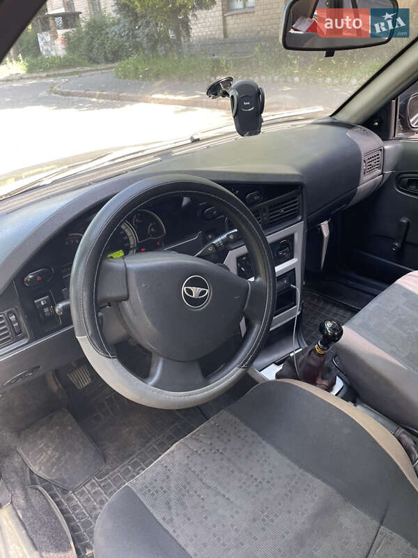 Седан Daewoo Nexia 2010 в Киеве