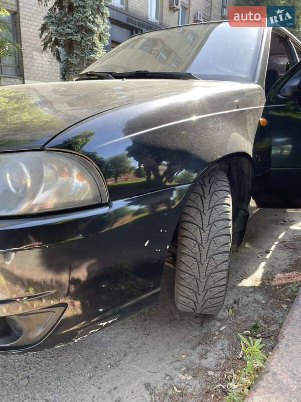 Седан Daewoo Nexia 2010 в Киеве