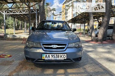 Седан Daewoo Nexia 2011 в Киеве