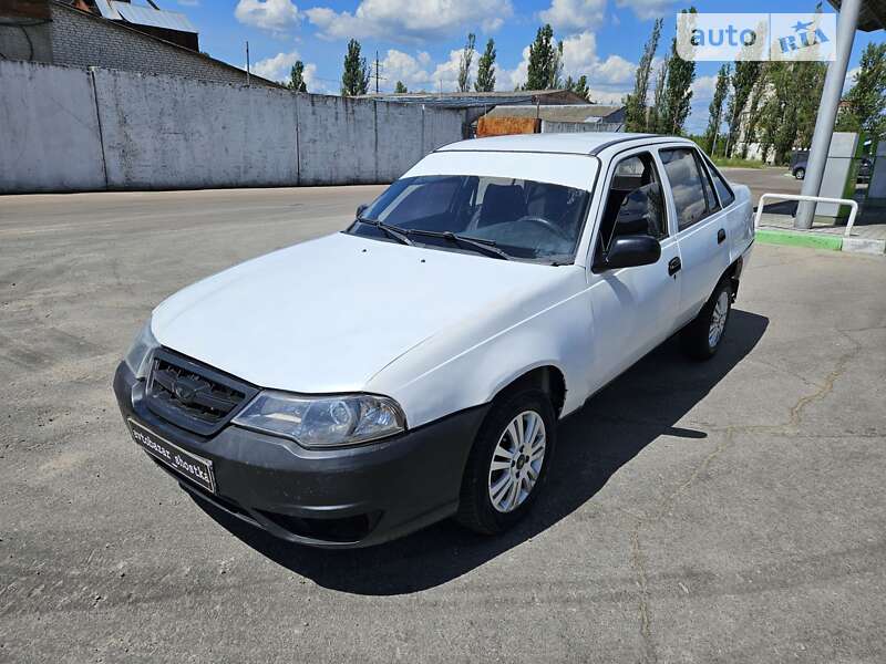 Седан Daewoo Nexia 2012 в Шостці