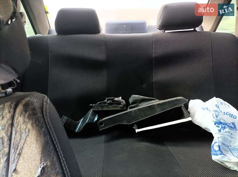 Седан Daewoo Nexia 2010 в Харькове