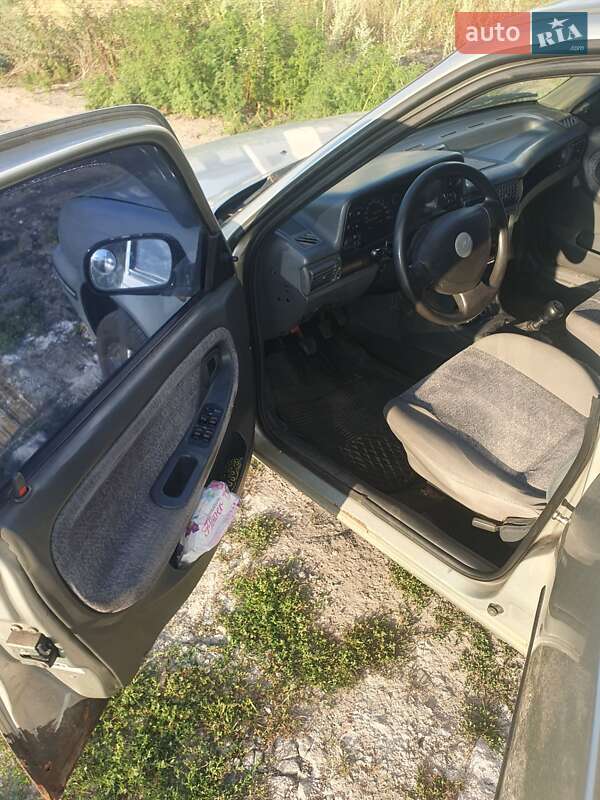 Седан Daewoo Nexia 2007 в Києві