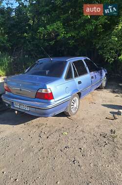Седан Daewoo Nexia 2008 в 