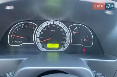 Седан Daewoo Nexia 2011 в 