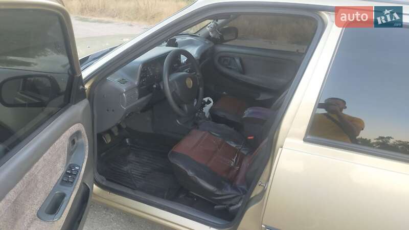 Седан Daewoo Nexia 2006 в Павлограде фото 3 Седан Daewoo Nexia 2006 в Павлограде