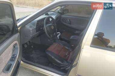 Седан Daewoo Nexia 2006 в 