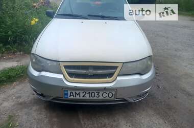 Седан Daewoo Nexia 1996 в Бердичеве