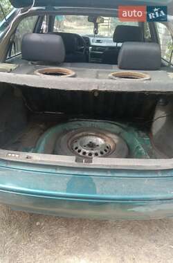 Седан Daewoo Nexia 1995 в 