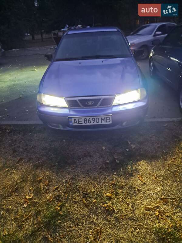 Седан Daewoo Nexia 2008 в 