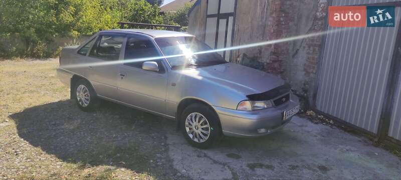 Седан Daewoo Nexia 1997 в Городенке