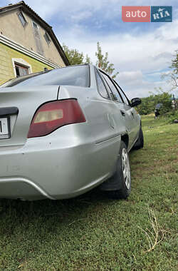 Седан Daewoo Nexia 2008 в 