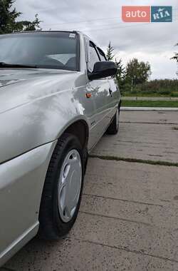 Седан Daewoo Nexia 2008 в 