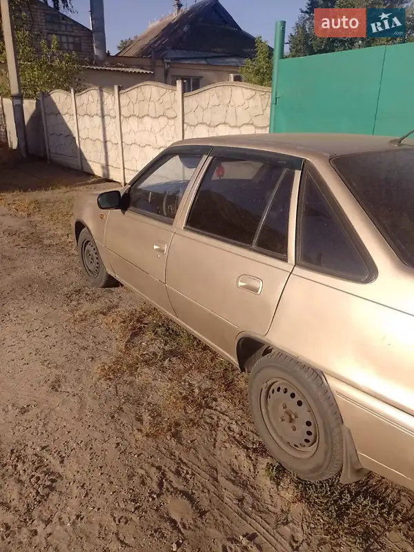 Седан Daewoo Nexia 2007 в 