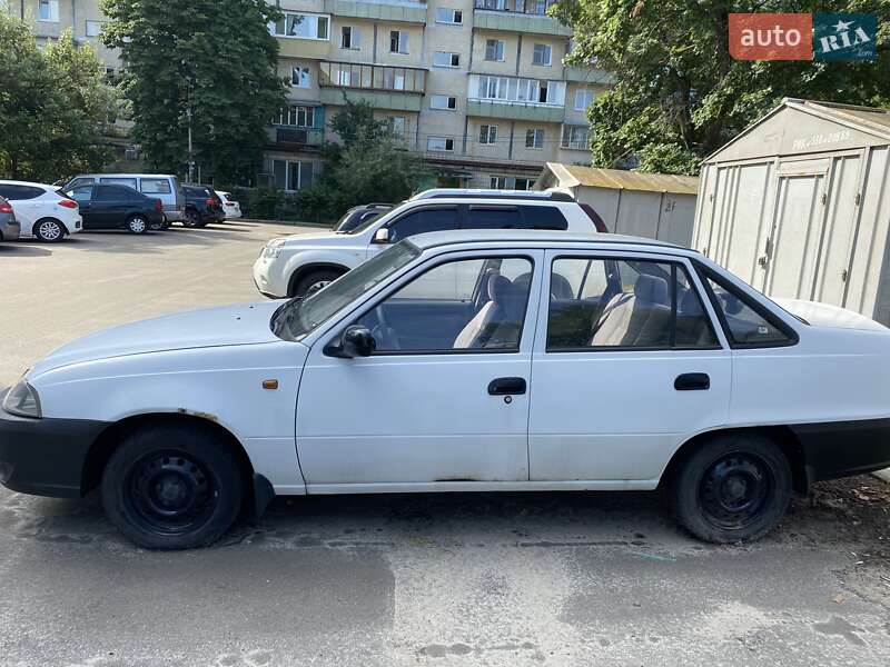 Седан Daewoo Nexia 2010 в Києві