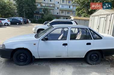 Седан Daewoo Nexia 2010 в 