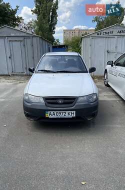 Седан Daewoo Nexia 2010 в 