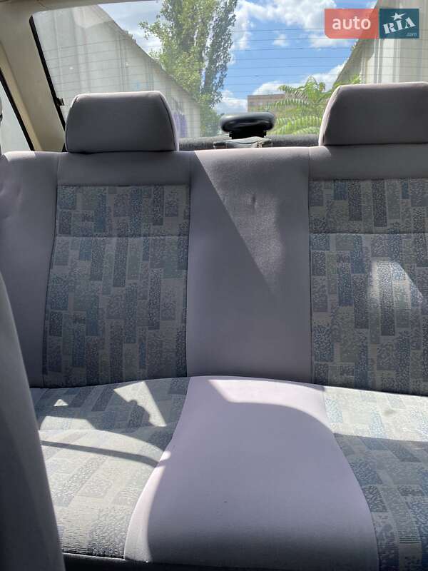 Седан Daewoo Nexia 2010 в Києві