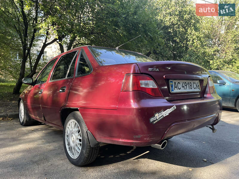 Седан Daewoo Nexia 2008 в Львові