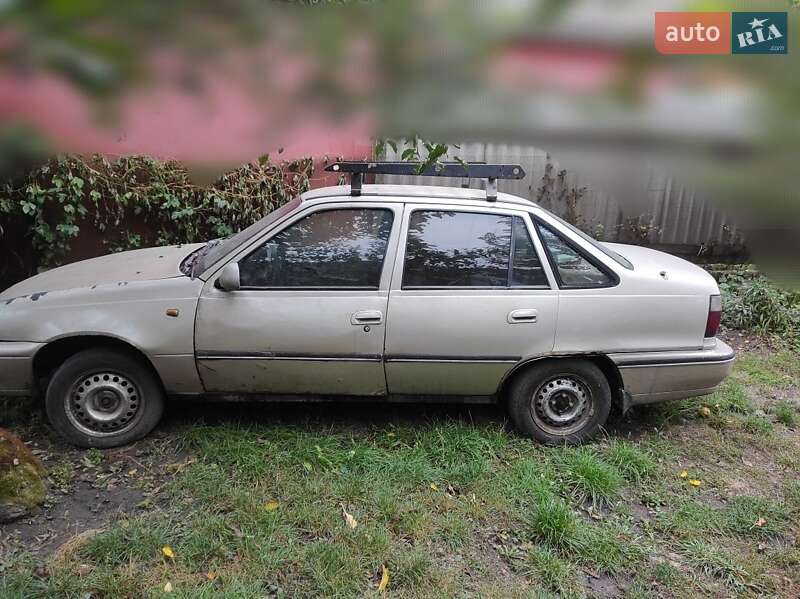 Седан Daewoo Nexia 1995 в 