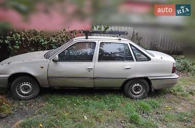 Седан Daewoo Nexia 1995 в 