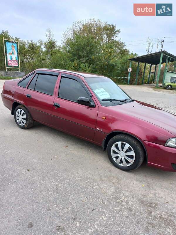 Седан Daewoo Nexia 2008 в Брусилове