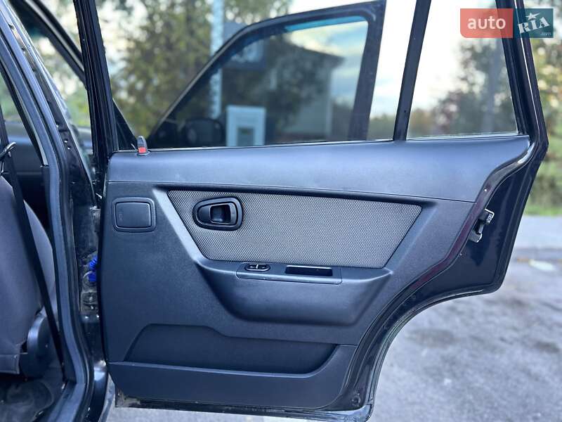 Седан Daewoo Nexia 2012 в Казатине