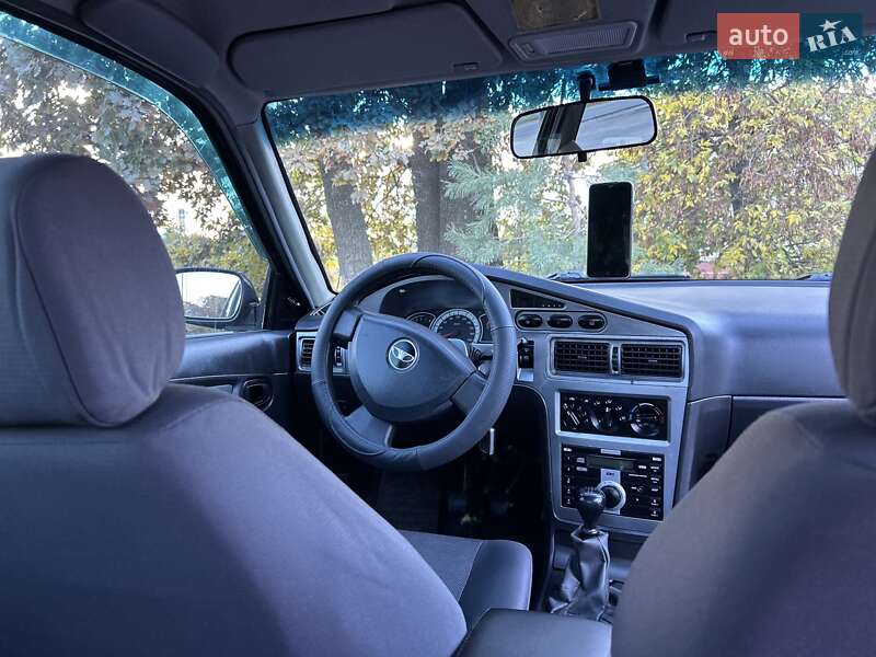 Седан Daewoo Nexia 2012 в Казатине