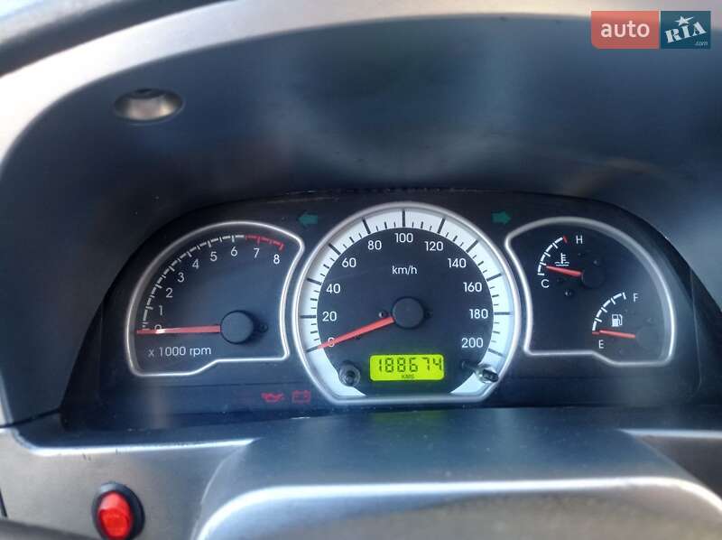 Седан Daewoo Nexia 2012 в Киеве