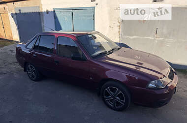 Седан Daewoo Nexia 2008 в Рівному