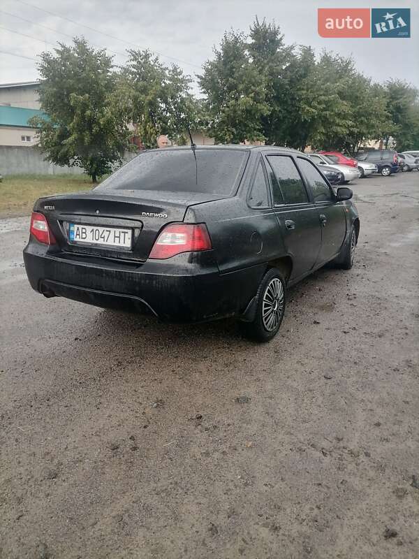 Седан Daewoo Nexia 2011 в Литине