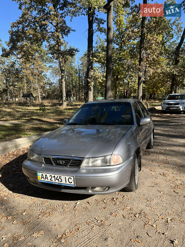 Седан Daewoo Nexia 1997 в Києві