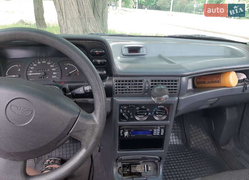 Седан Daewoo Nexia 2007 в Николаеве