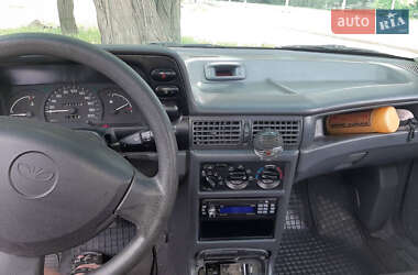 Седан Daewoo Nexia 2007 в 