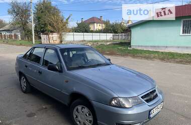 Седан Daewoo Nexia 2011 в Кам'янці