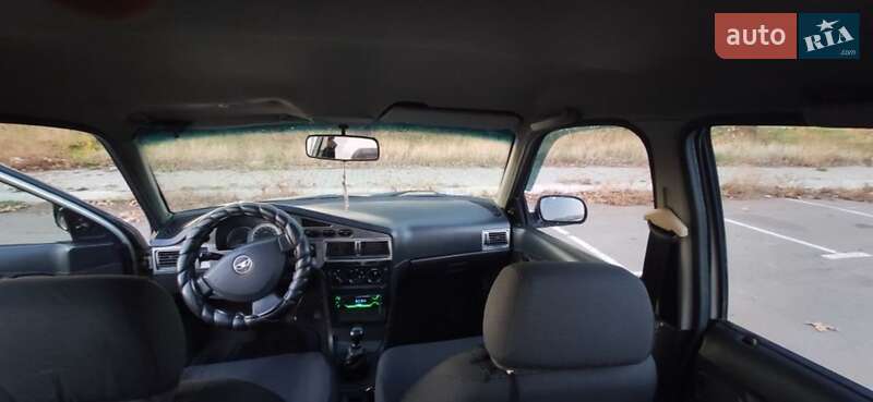 Седан Daewoo Nexia 2008 в Николаеве