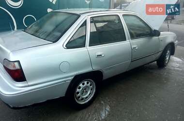 Седан Daewoo Nexia 1995 в Коломые