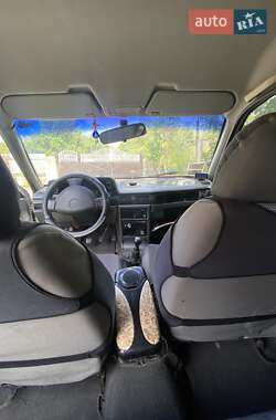Седан Daewoo Nexia 2008 в 