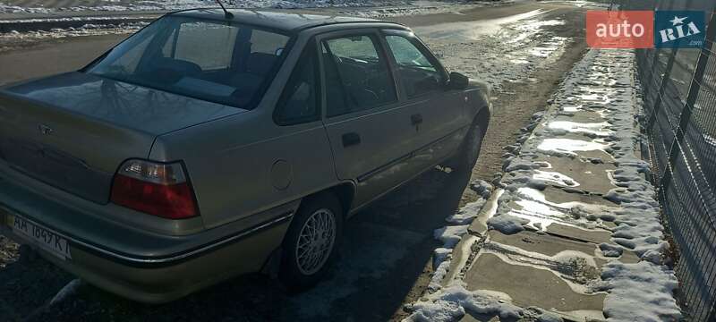Седан Daewoo Nexia 2007 в Киеве