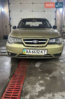 Седан Daewoo Nexia 2011 в Киеве