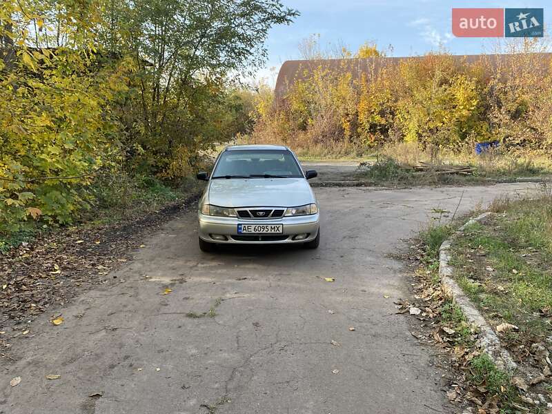 Седан Daewoo Nexia 2005 в Днепре