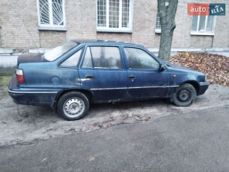 Седан Daewoo Nexia 2005 в Иванкове