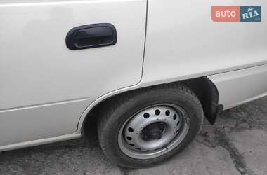 Седан Daewoo Nexia 2008 в 